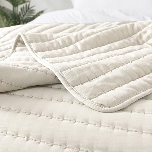 ROARINGWILD Ivory King Quilt Set with 2 Pillow Shams