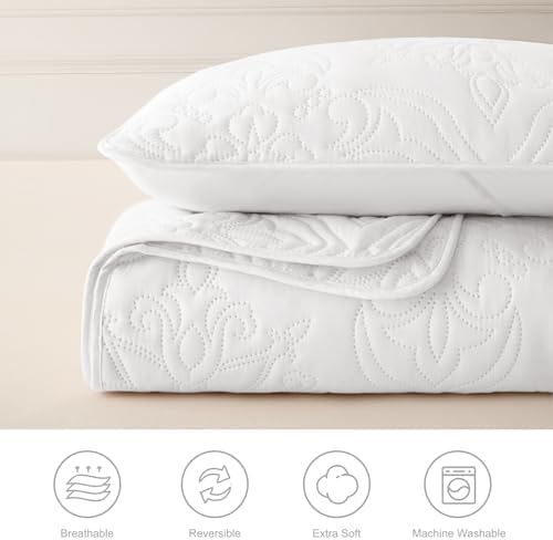 Whale Flotilla Vintage Damask Queen Quilt Set