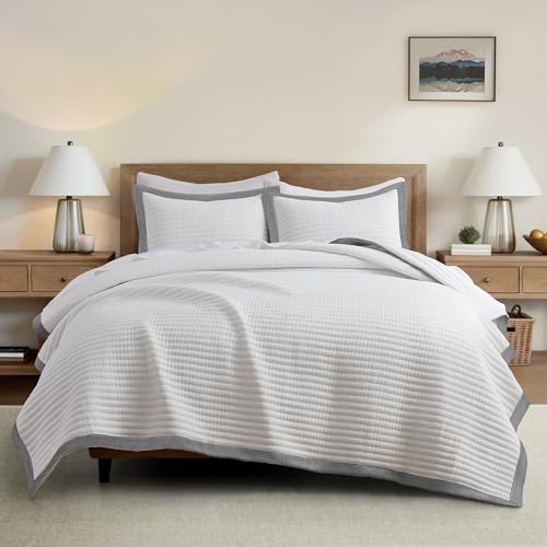 Bonlino White Quilt Set Queen Size with Grey Border