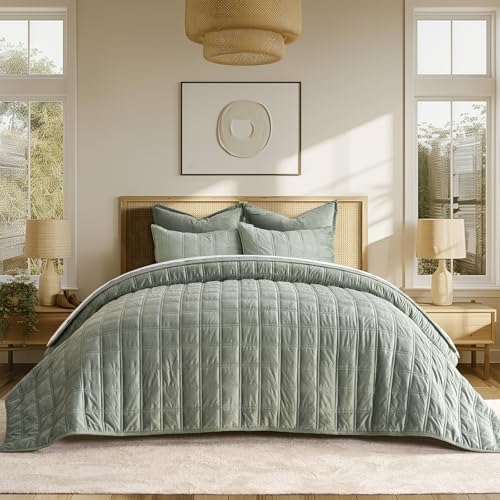 EVERGRACE Velvet Quilt Set 3 Pieces King Size Sage Green