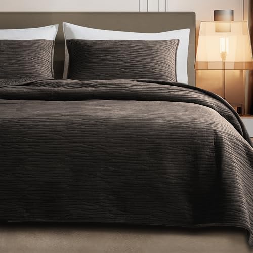 Wonderful Velvet Quilt Set - Queen Size 106x94 All Season