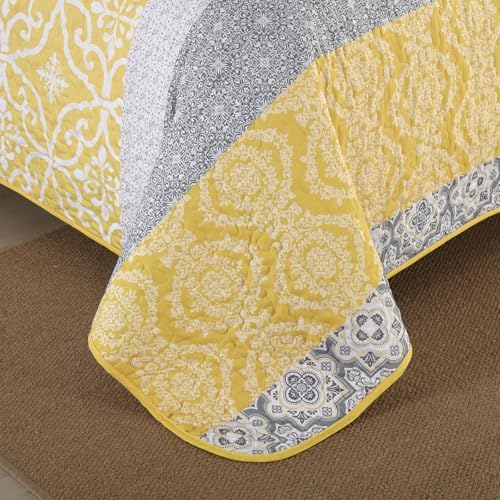 DJY Queen Size Boho Quilt Set with Pillowcases
