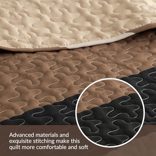 Whale Flotilla Reversible Quilt Set King Size Camel