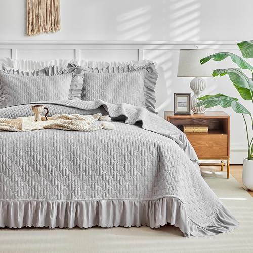UOZZI BEDDING Ruffled Quilt Set King Size 96x108 Gray