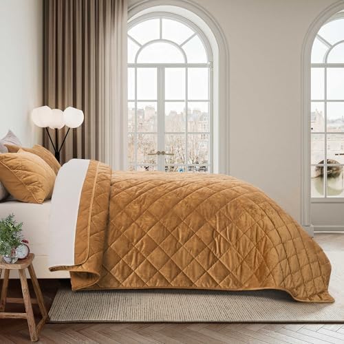 EVERGRACE Diamond Velvet Quilt Set Queen Size with Pillow Shams