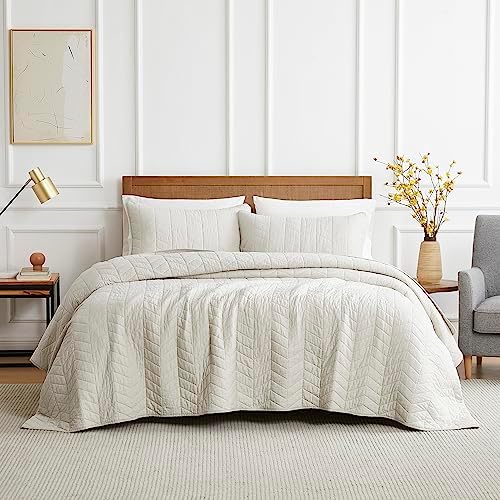 Palassio Beige Quilt Set Cal King Size with Pillow Shams
