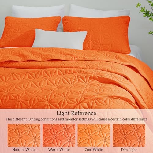 Whale Flotilla Queen Quilt Set 3-Piece Soft Orange Geometric Star Pattern Bedding