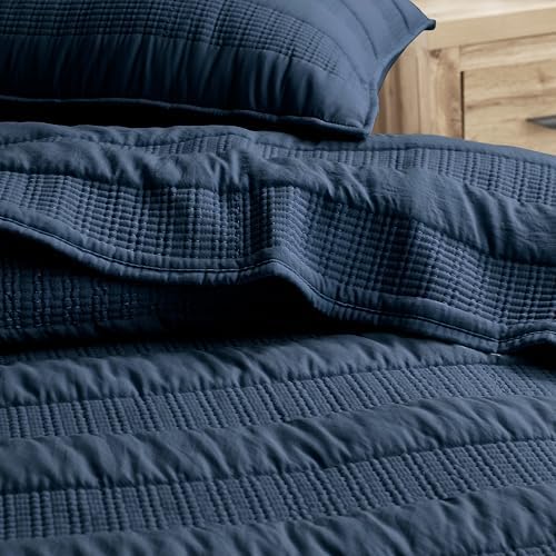 HomeSerene Navy Blue Striped Twin Quilt Set