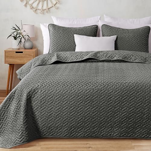 Exclusivo Mezcla King Size Quilt Bedspread Set