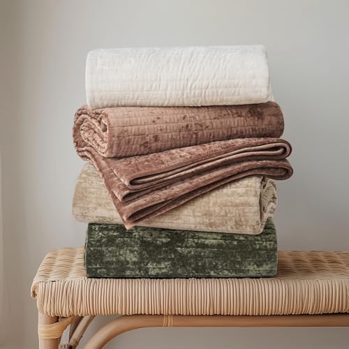 Evergrace Velvet Quilt Set King Size with Terracotta Clay