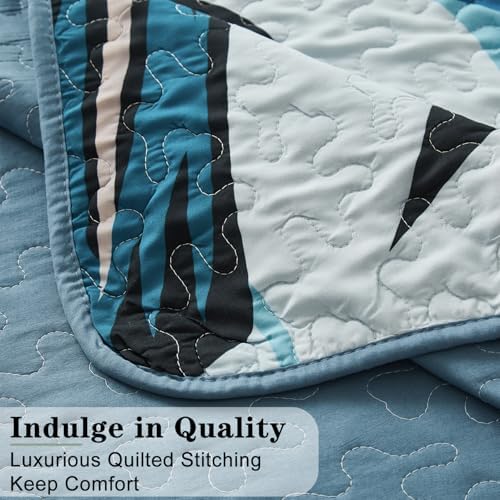 Yogeneg Light Blue Botanical Queen Quilt Set 3 Piece