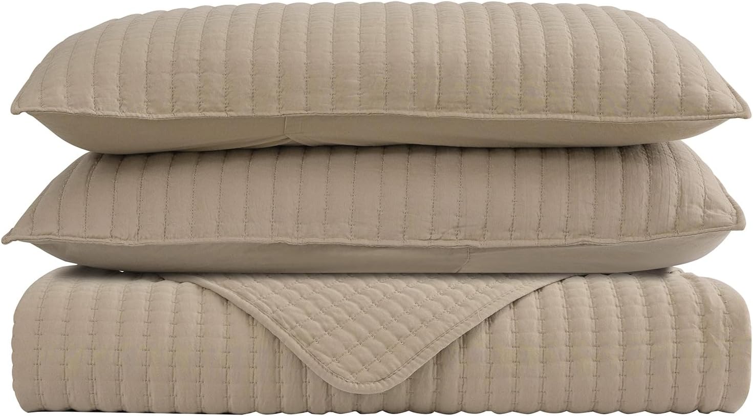 Petrichor Light Taupe King Size Quilt Set with Pillowcases