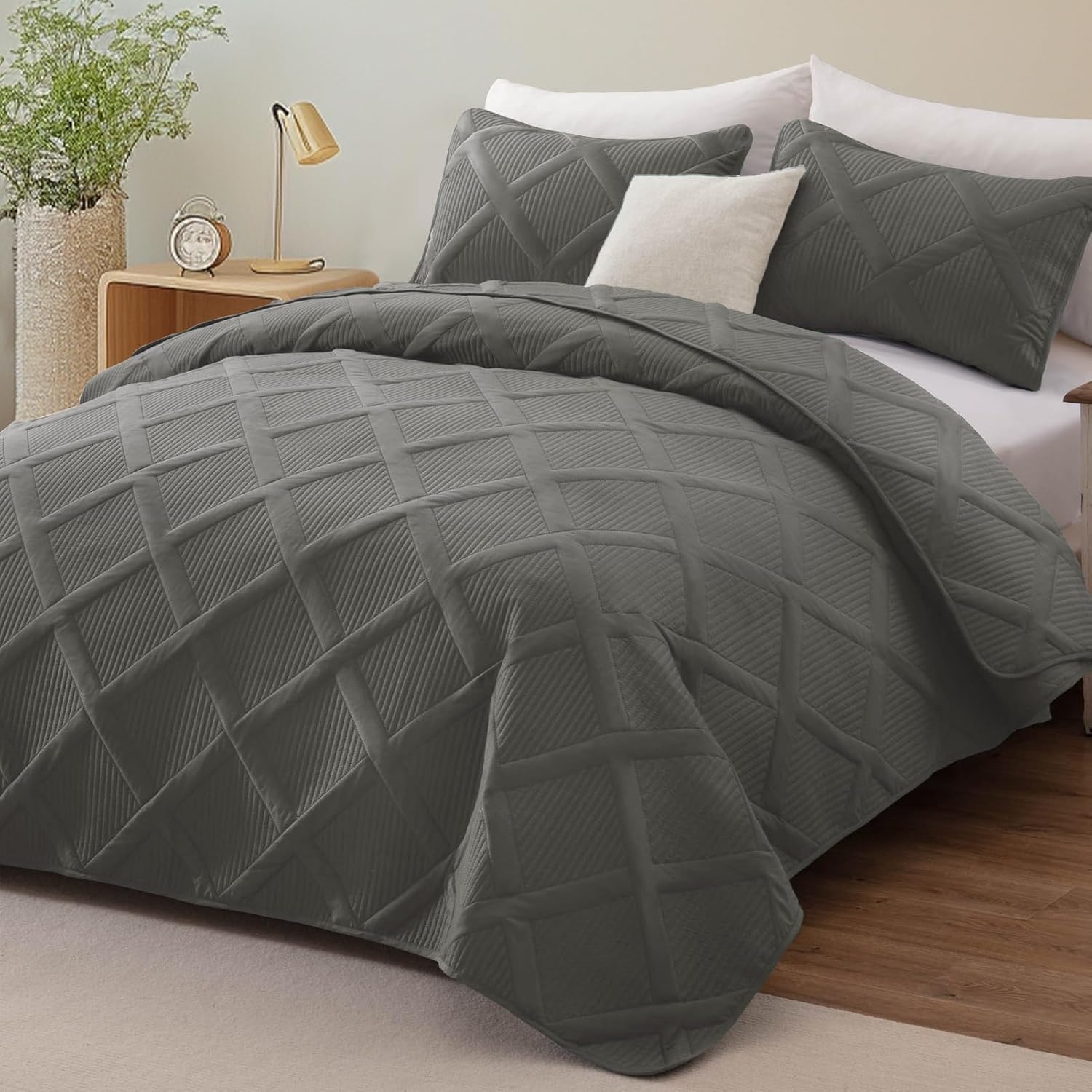 Exclusivo Mezcla Cal King Quilt Set Modern Striped 3 Piece