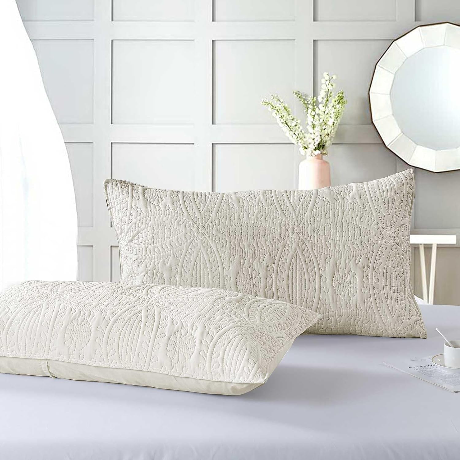 Boryard 3-Piece Queen Quilt Set with 2 Pillow Shams Beige