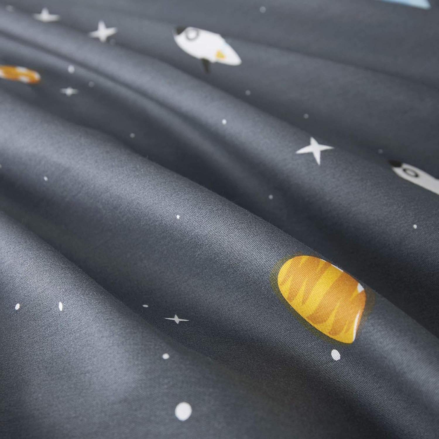 Wake In Cloud Space Comforter Set for Teen Boys 1