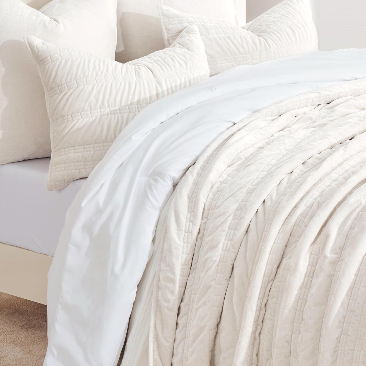 EVERGRACE Velvet Quilt Set Queen Size Ivory White 1