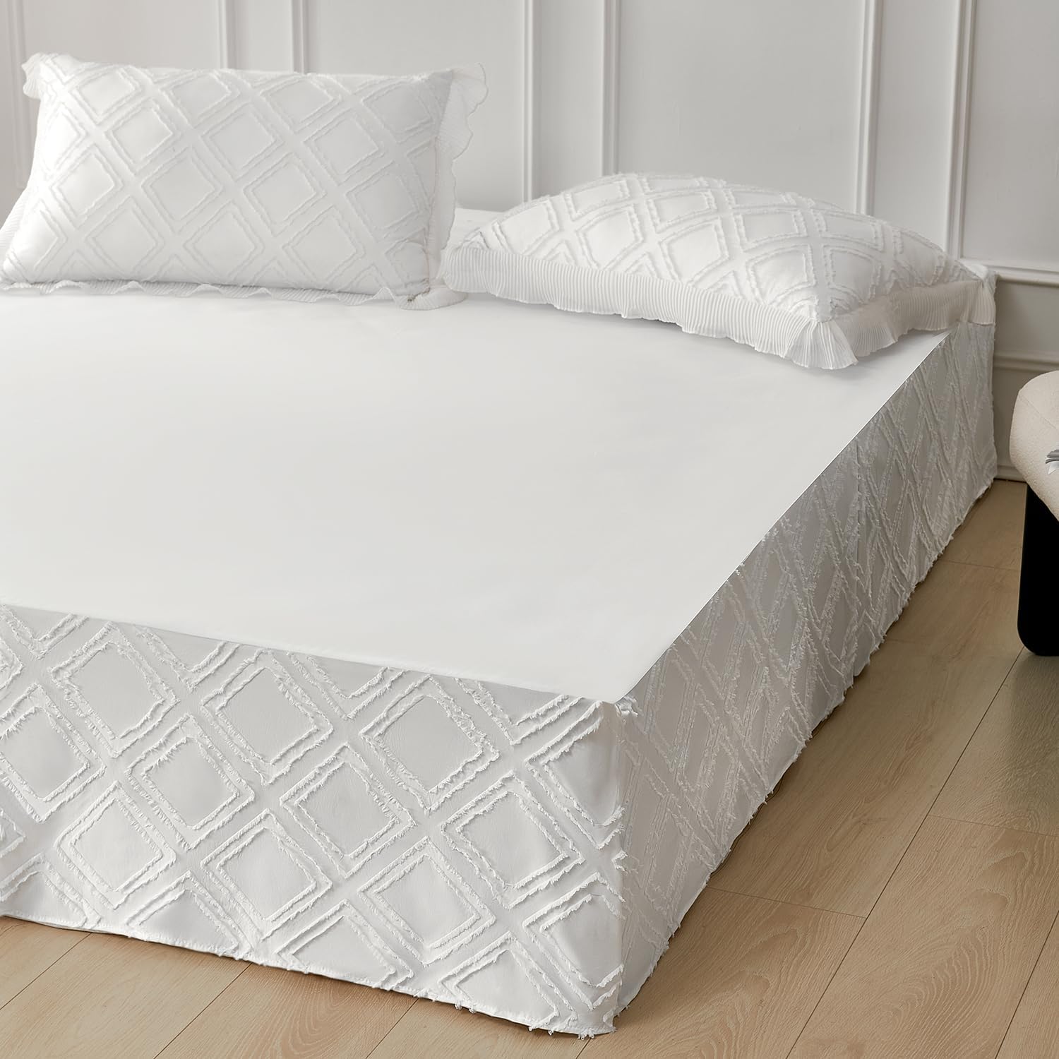 Xuan Dian Brushed Microfiber Tufted Bed Skirt Twin Size