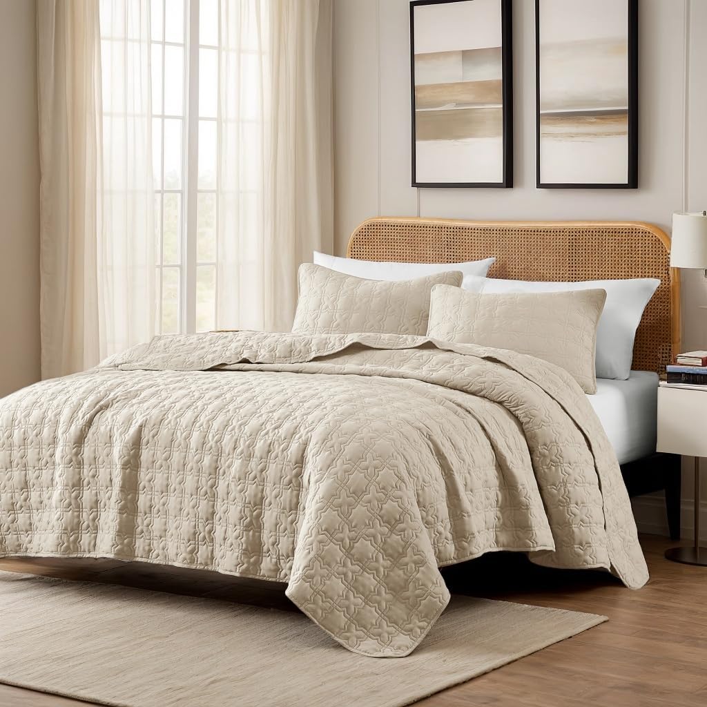 ROARINGWILD Beige King Quilt Bedding Set with Pillow Shams