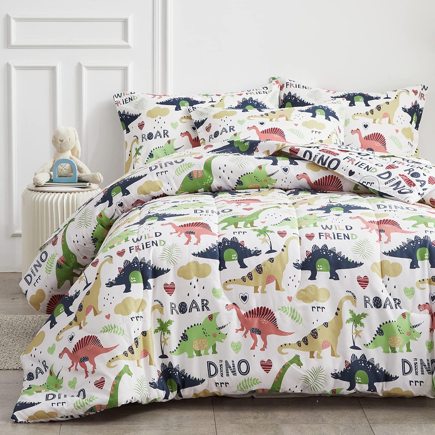 Joyreap 7-Piece Queen Bed in a Bag with Dinosaur Print