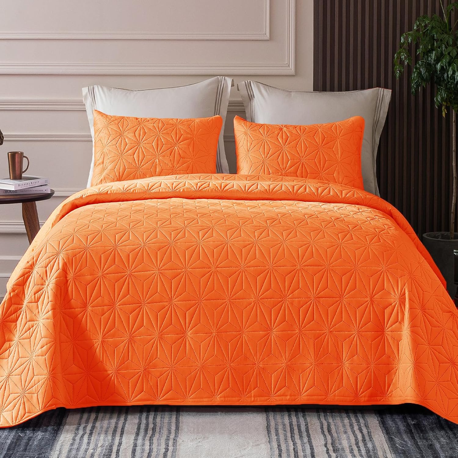 Whale Flotilla Queen Quilt Set 3-Piece Soft Orange Geometric Star Pattern Bedding