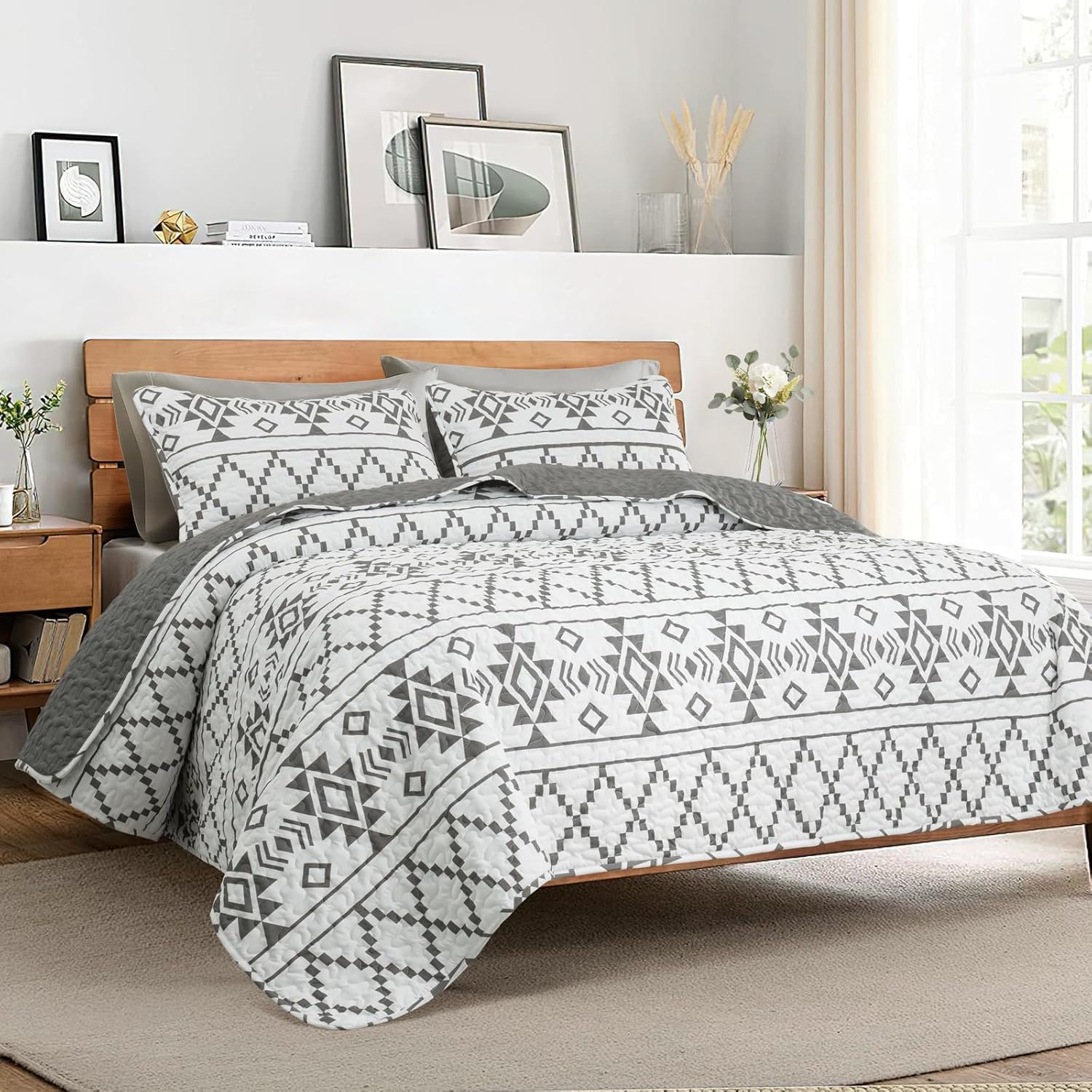 Whale Flotilla Reversible Ultra Soft Queen Quilt Set
