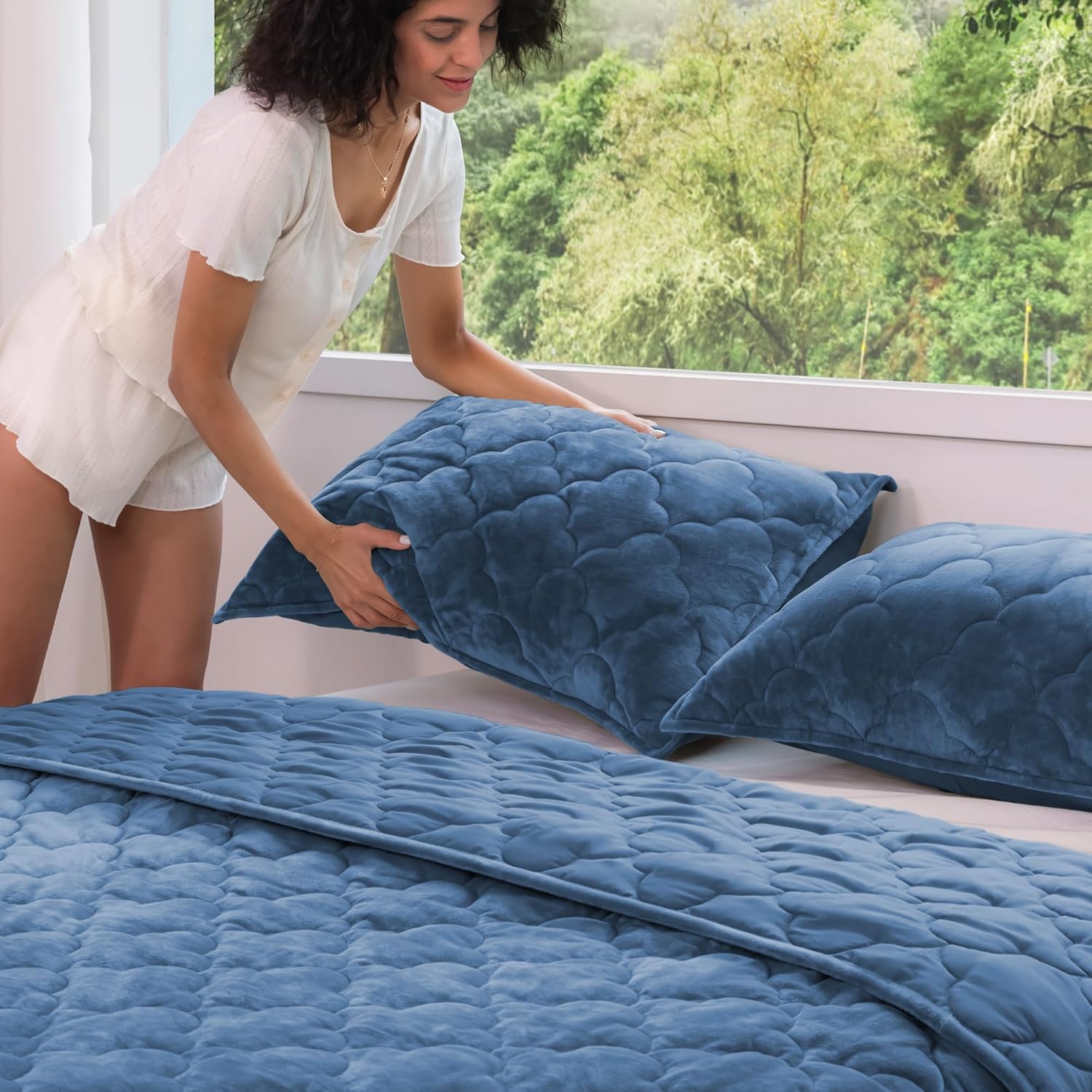 PlushHavenCloud Velvet Quilt Set Queen Size