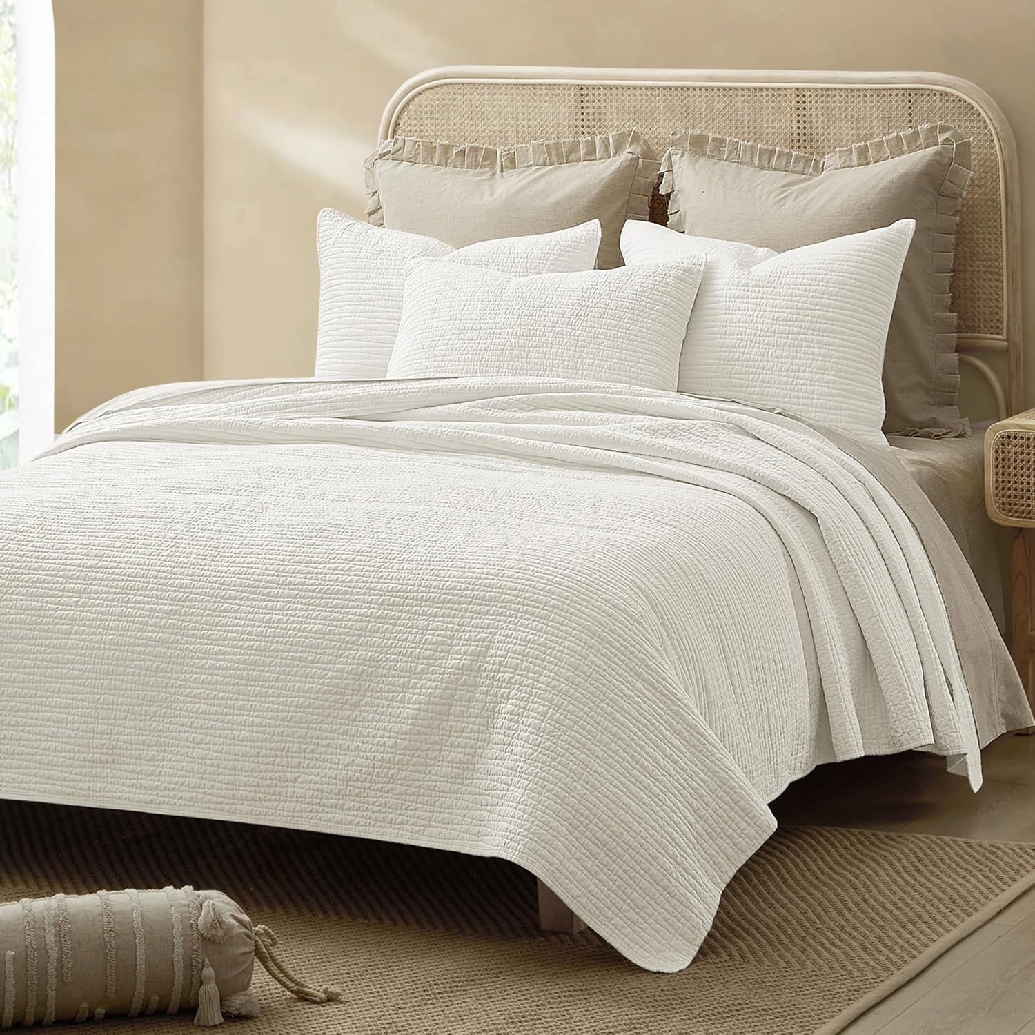 Wonderful Natural Linen Cotton Quilt - White Wave Stitched Queen Size