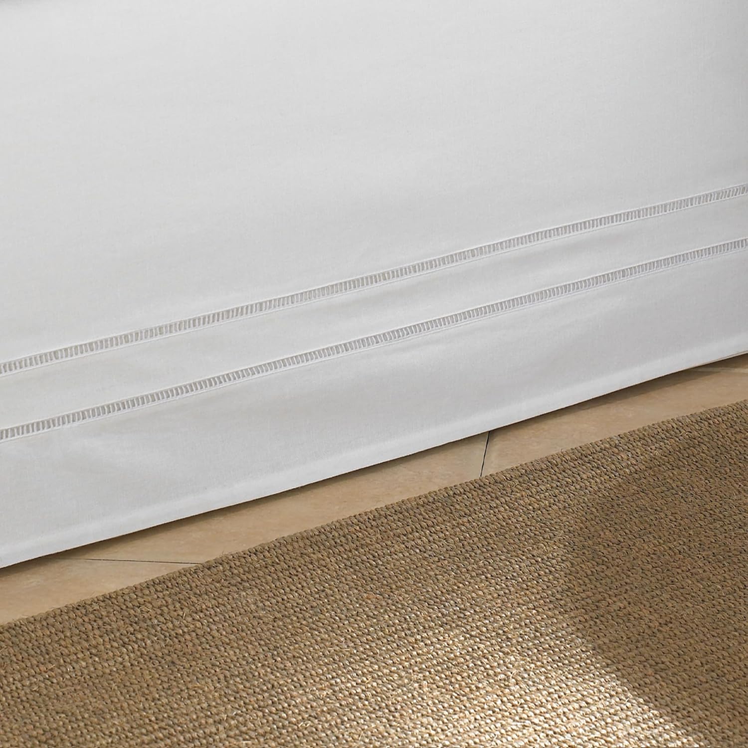 FRESH IDEAS Linenweave Hemstitch Bed Skirt - Twin White