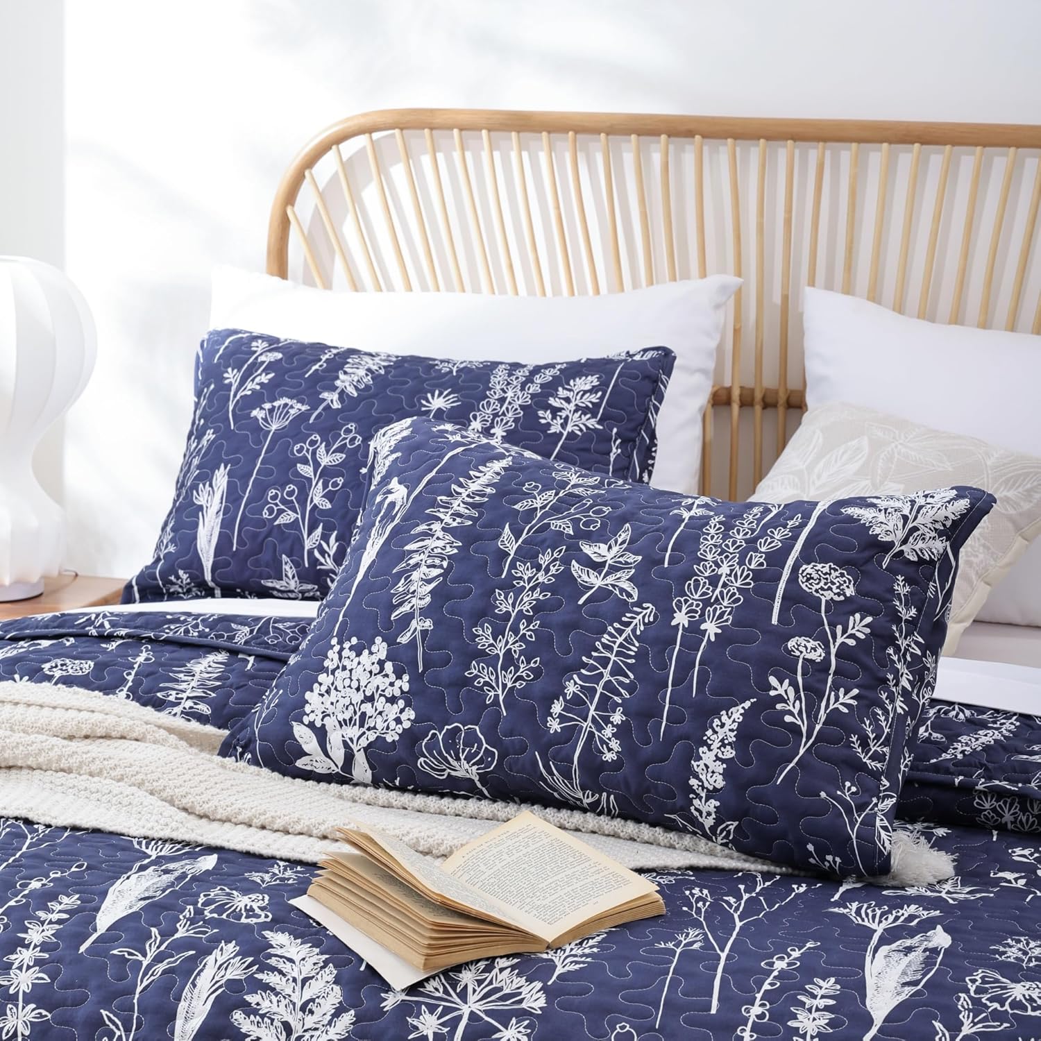 JANZAA Queen Size Navy Blue Floral Quilt Set