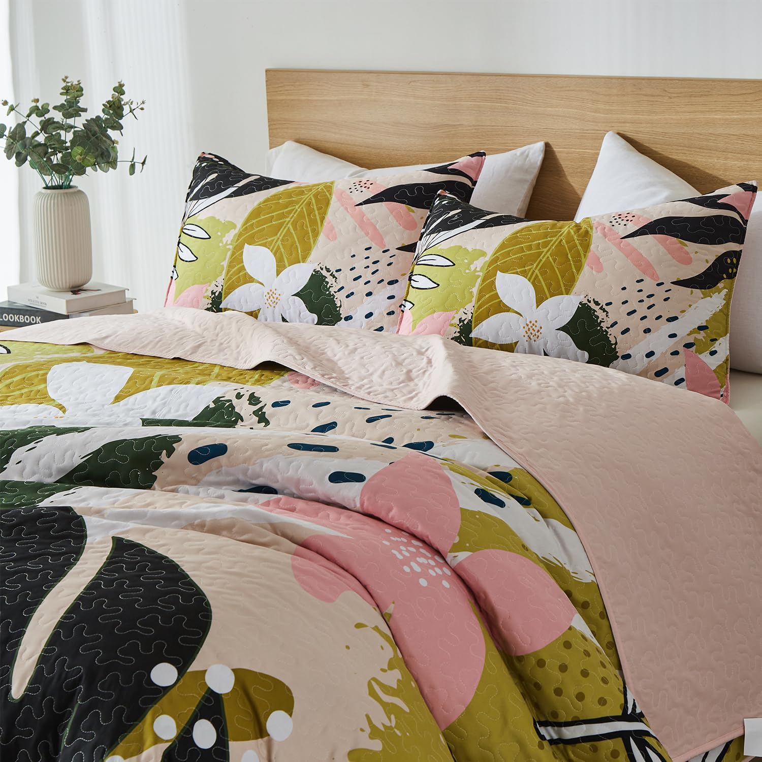 Yogeneg King Quilt Bedding Set Elegant Botanical Pattern