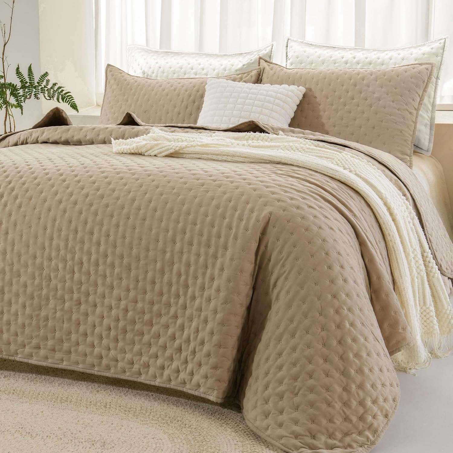 Andency Beige King Quilt Set 3pcs Lightweight Coverlet