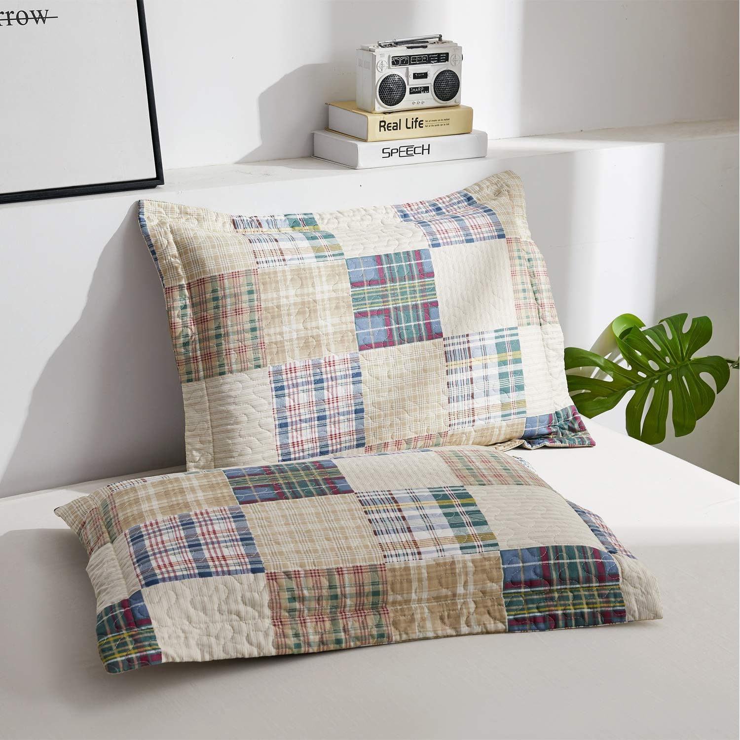 Hailea Beige Plaid Quilt Set King Size 1