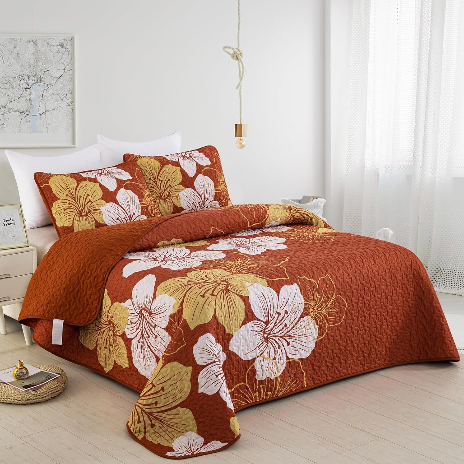 DJY 3-Piece King Gold Floral Quilt Set