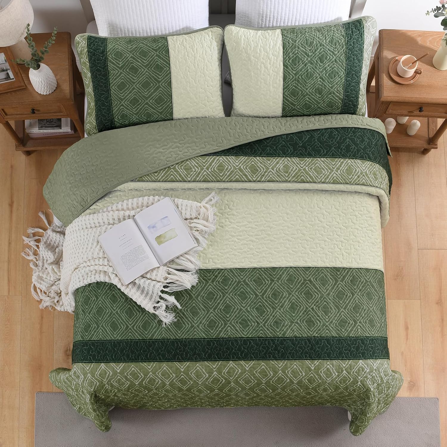 Cottolester Green Quilt Set Queen Size with 2 Pillow Shams