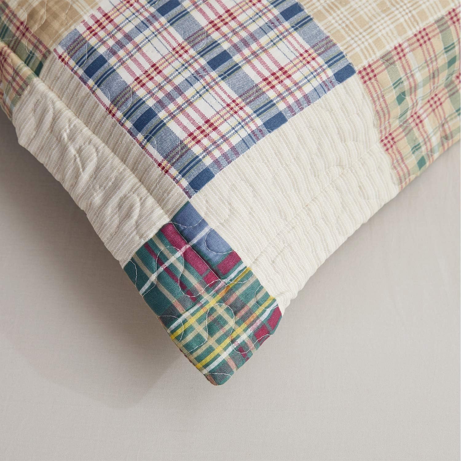 Hailea Beige Plaid Quilt Set King Size 1