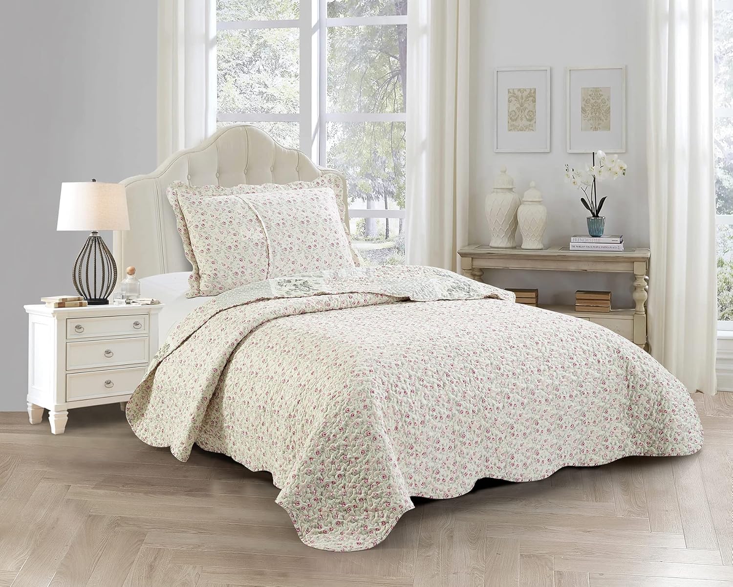 Brilliant Sunshine Grey Cupid and Pink Rose Quilt Set