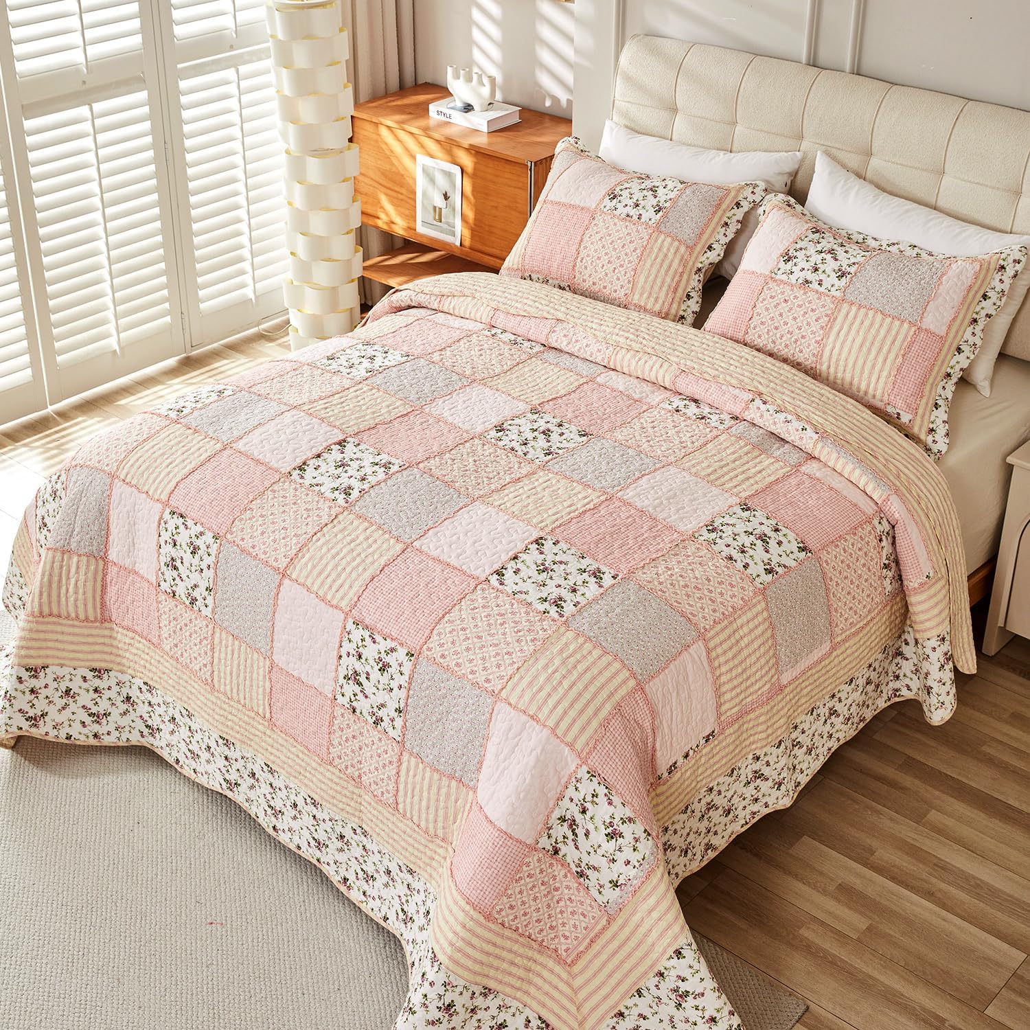 Cmfshape Floral Quilt Set with Reversible Design