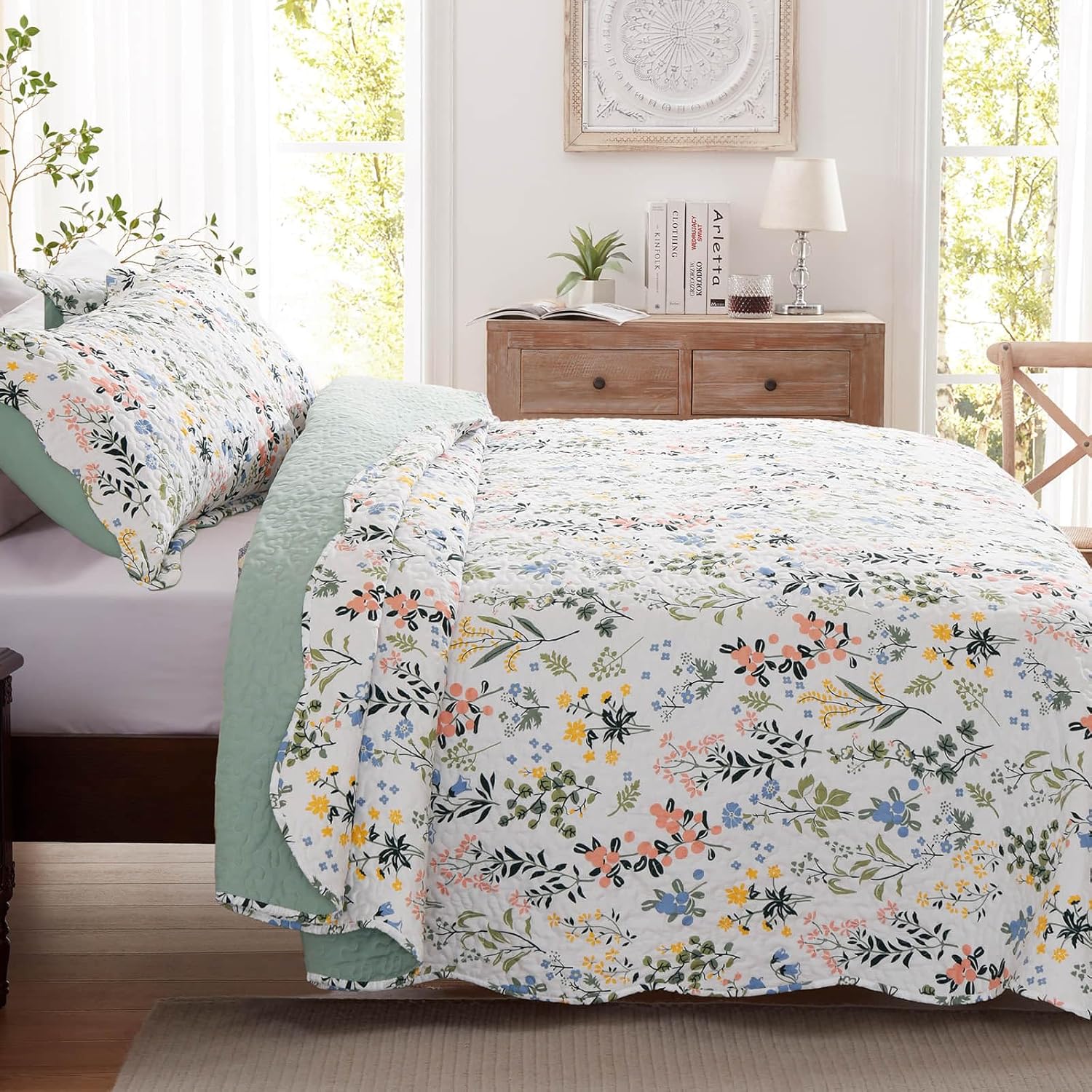 LEAONME 3-Piece Queen Quilt Set Floral Printed Bedspread