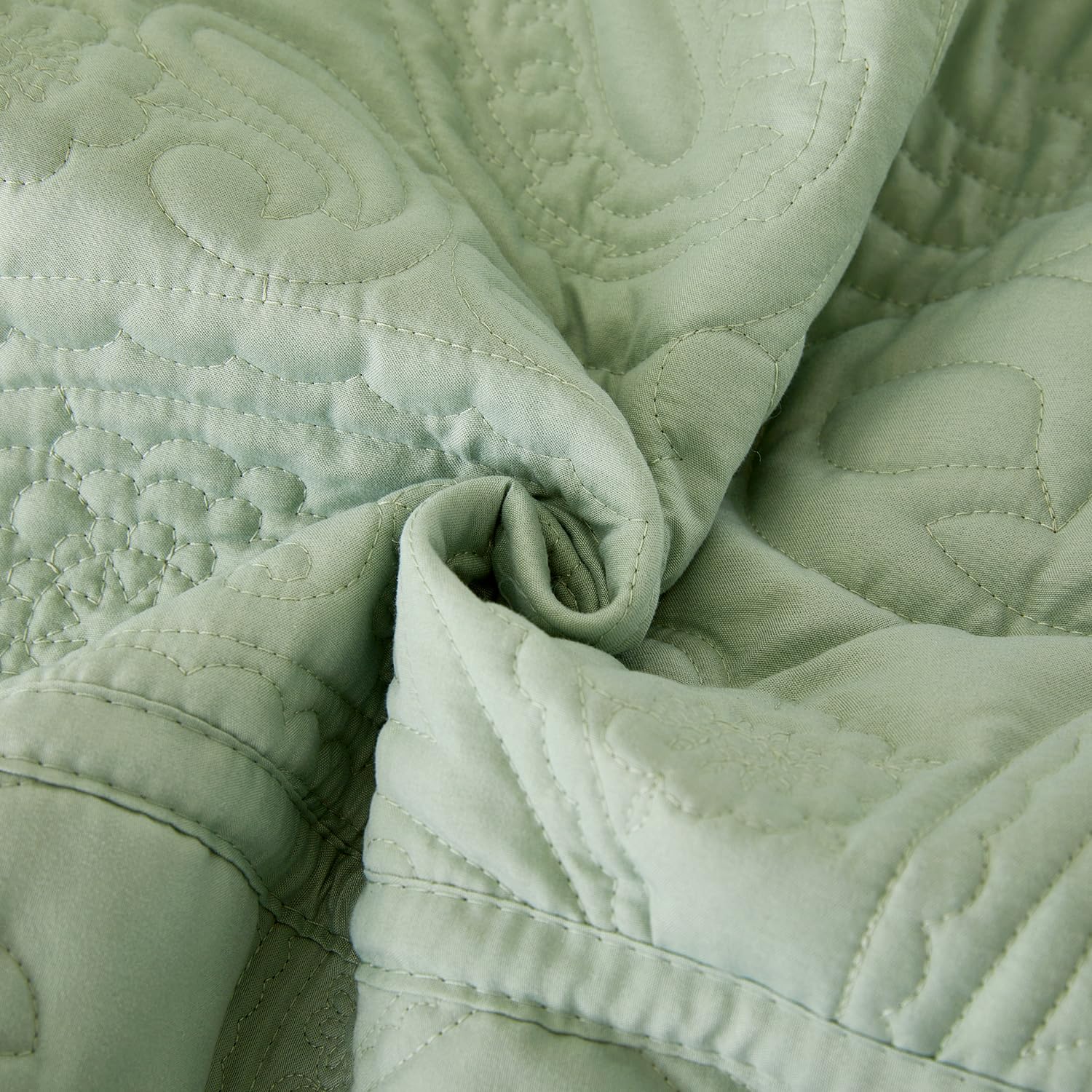 EVENHUG Lightweight Reversible Quilt Set 3 Piece