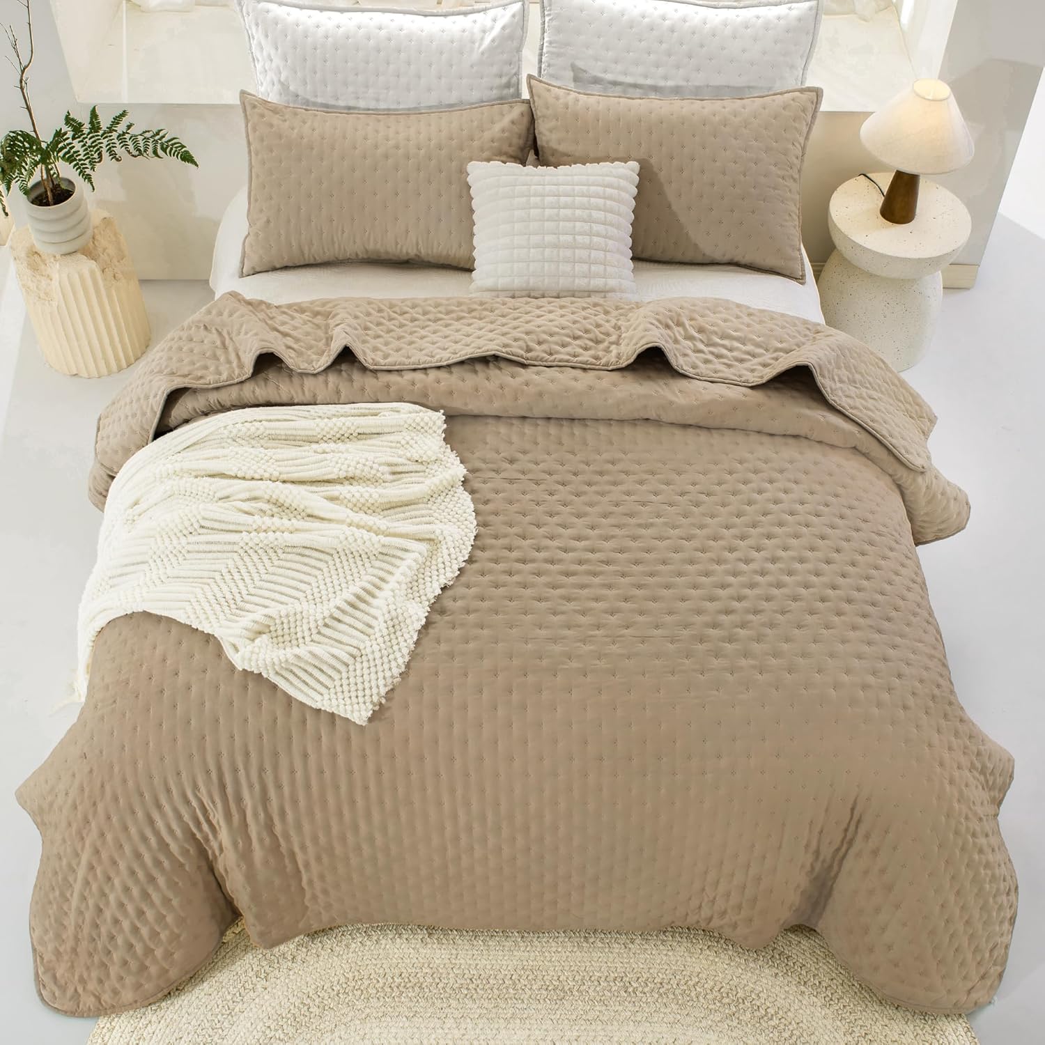 Andency Beige King Quilt Set 3pcs Lightweight Coverlet