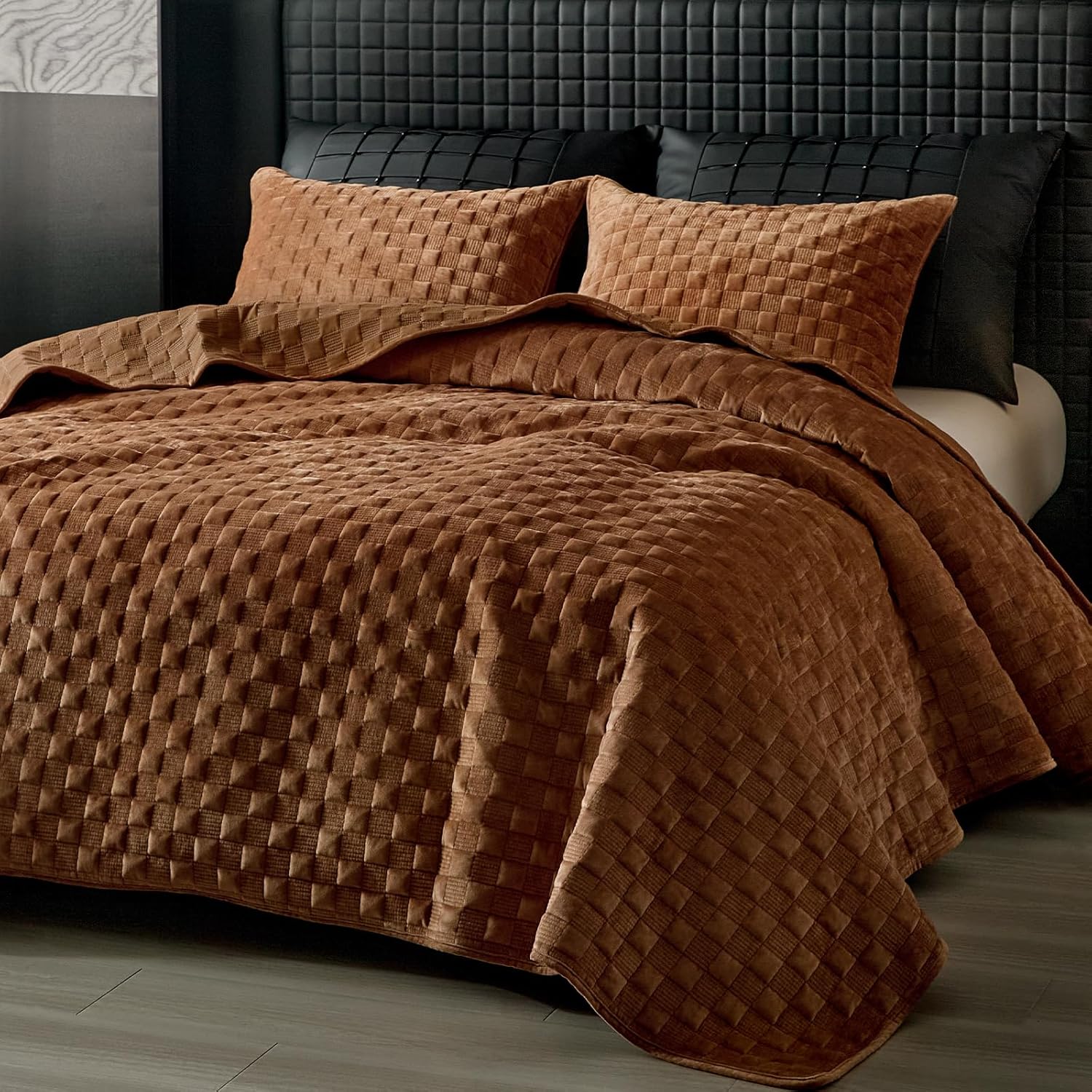 WARMDERN Luxury Velvet Quilt Queen Size Set