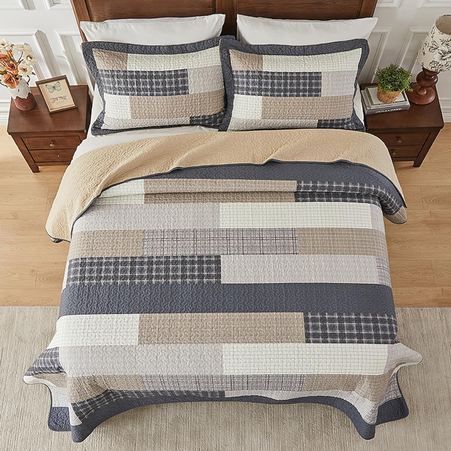 SahSahCasa 128x120 Plaid Cal King Bedspread Set