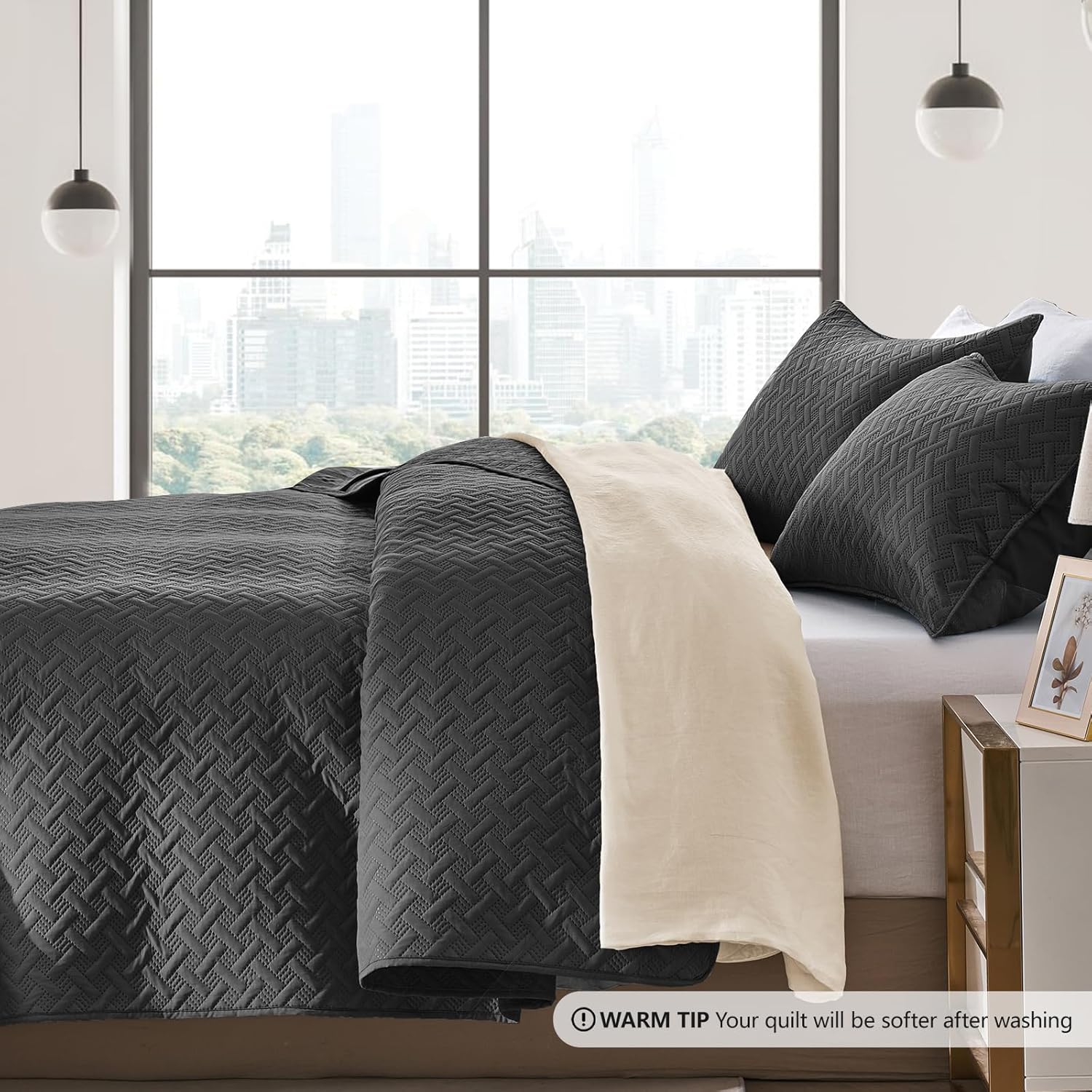 FLYMME King Size Quilt Bedding Set Black