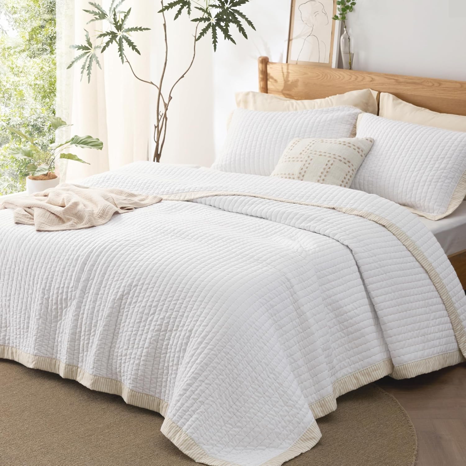 Bedsure King Quilt Set - Lightweight Microfiber Corduroy Mix