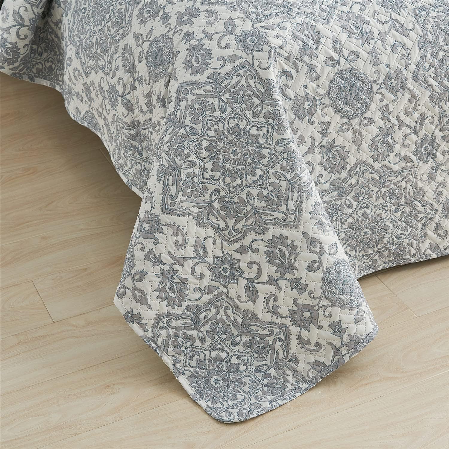 MERRY HOME Queen Quilt Set 3-Piece Reversible Bedding