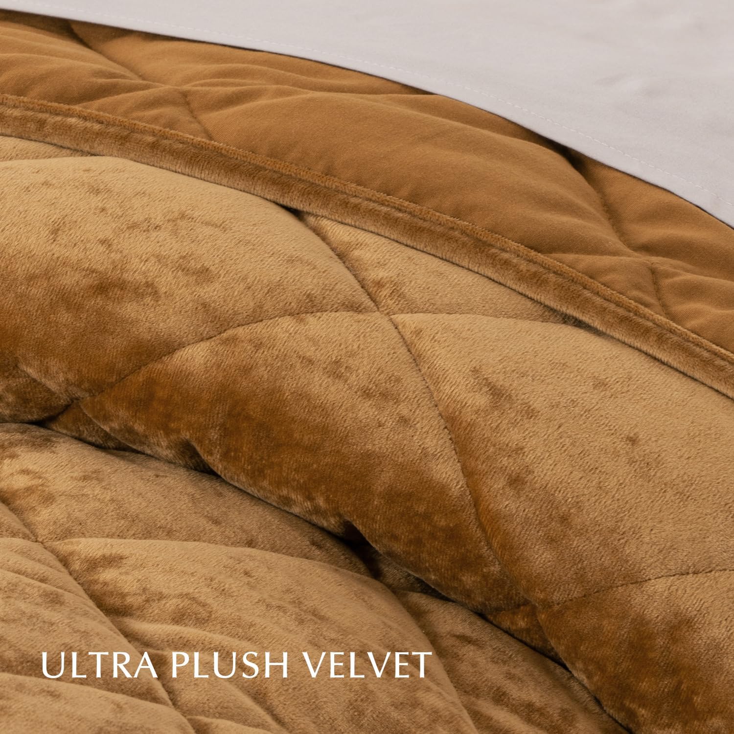 EVERGRACE Diamond Velvet Quilt Set Queen Size with Pillow Shams
