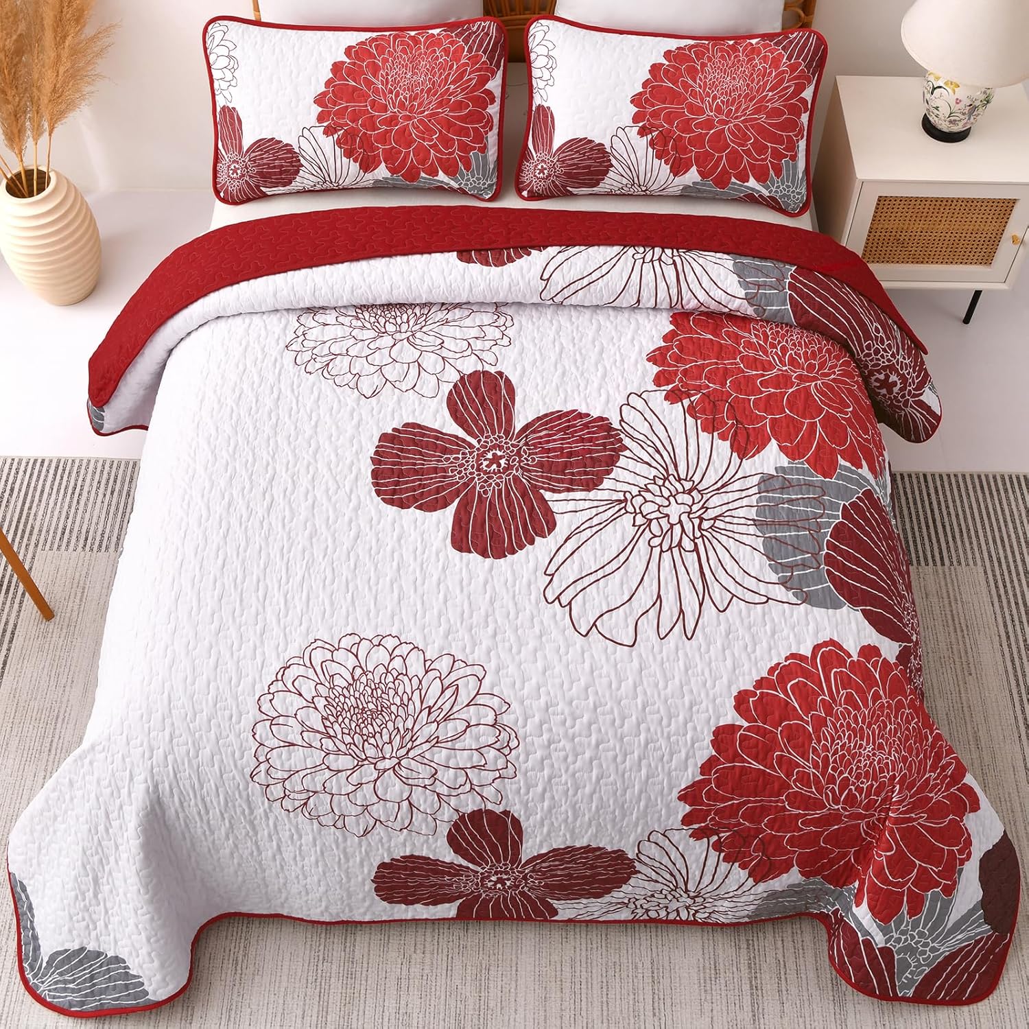 Anibedding Queen Quilt Set Red Floral Pattern 3 Piece