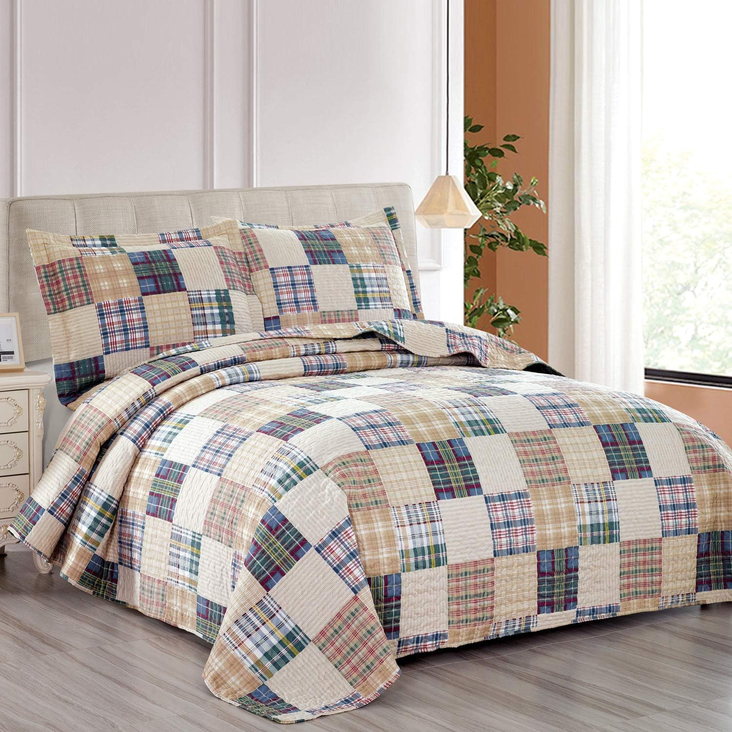 Hailea Beige Plaid Quilt Set King Size 1
