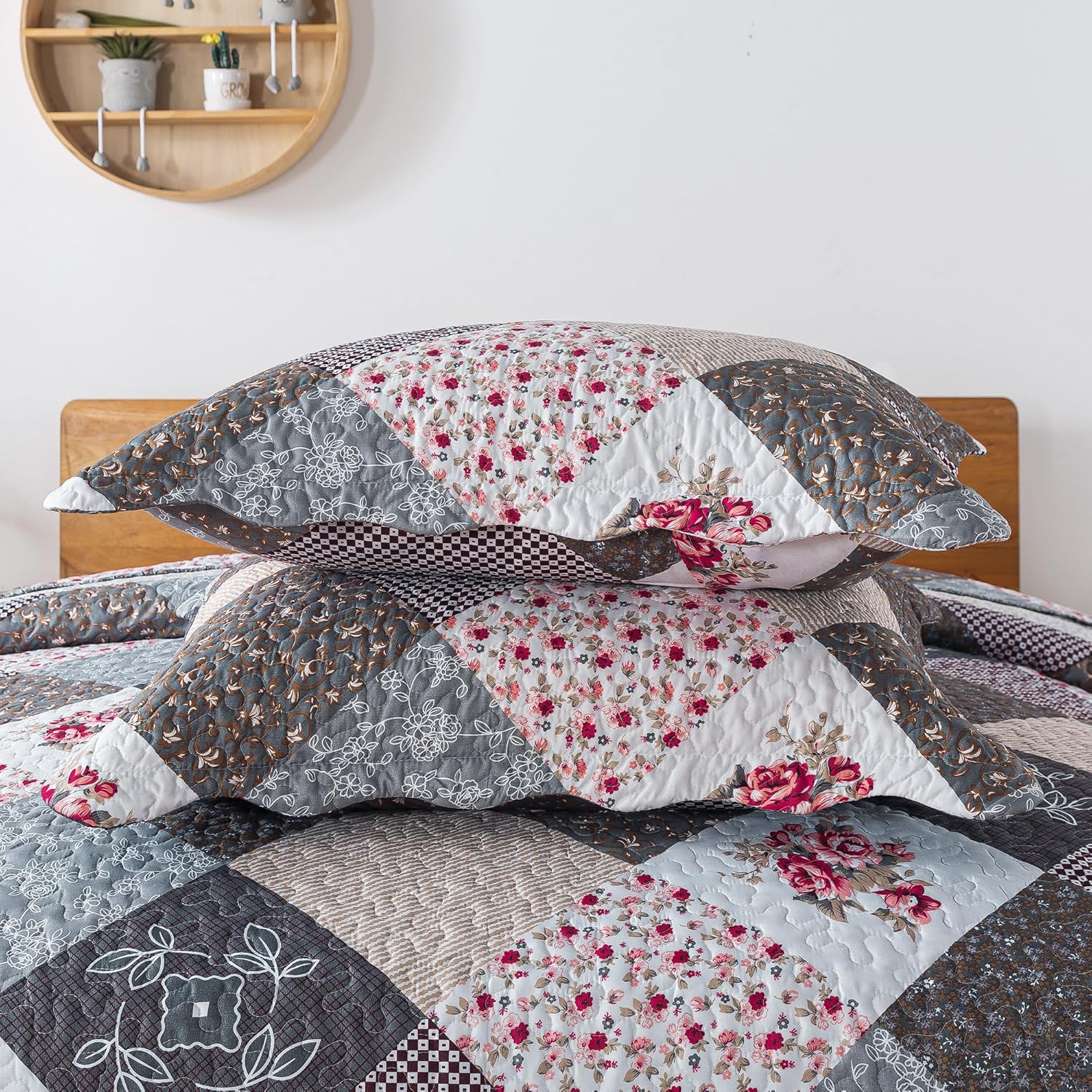 HoneiLife King Quilt Bedding Set - 3 Piece Grey Microfiber Quilt