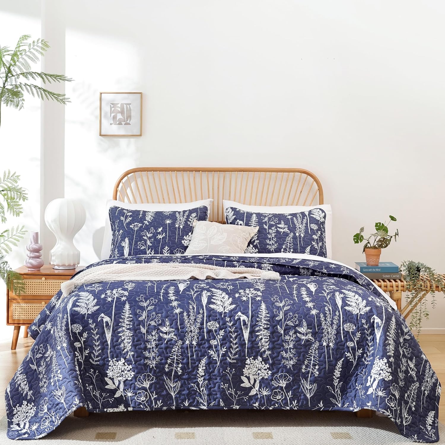 JANZAA Queen Size Navy Blue Floral Quilt Set